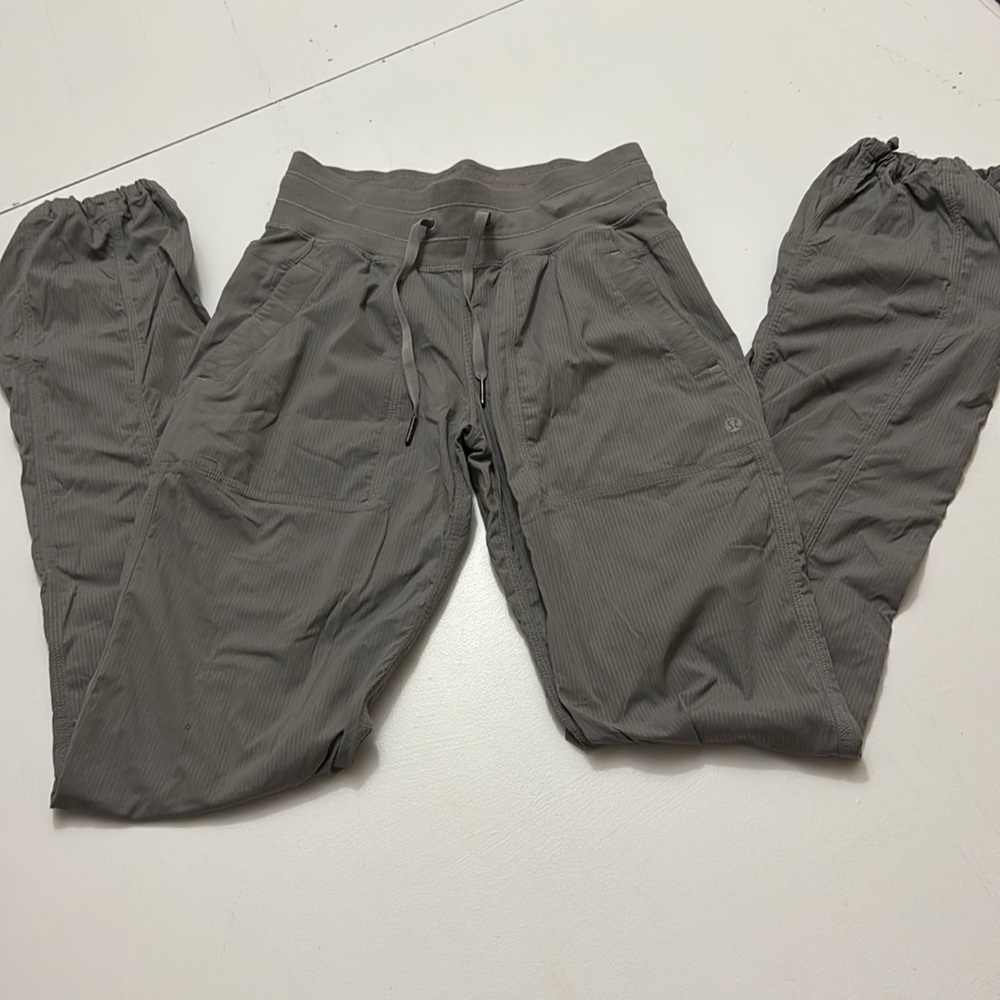 Lululemon Size 4 Dance Studio Pants - Picture 6 of 6